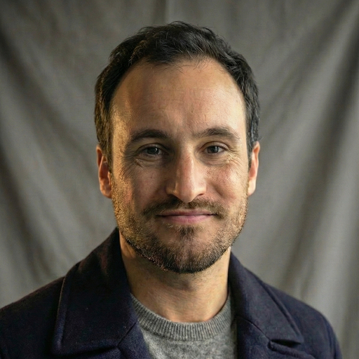 Daniel Domkowski headshot