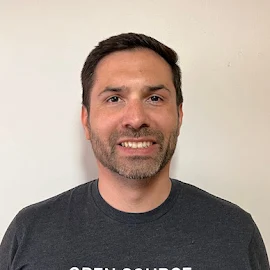 Fernando Aránguiz Headshot