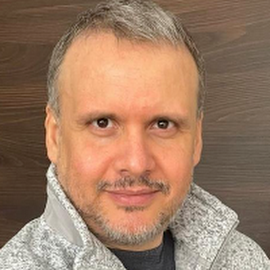 Maurício Maltron Headshot