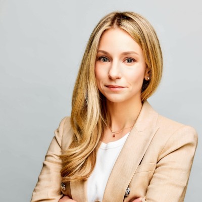 Katie Menish headshot