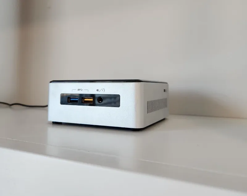 Intel NUC
