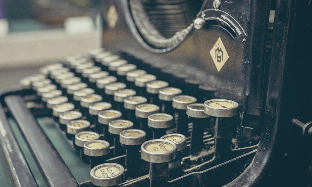 typewriter vintage
